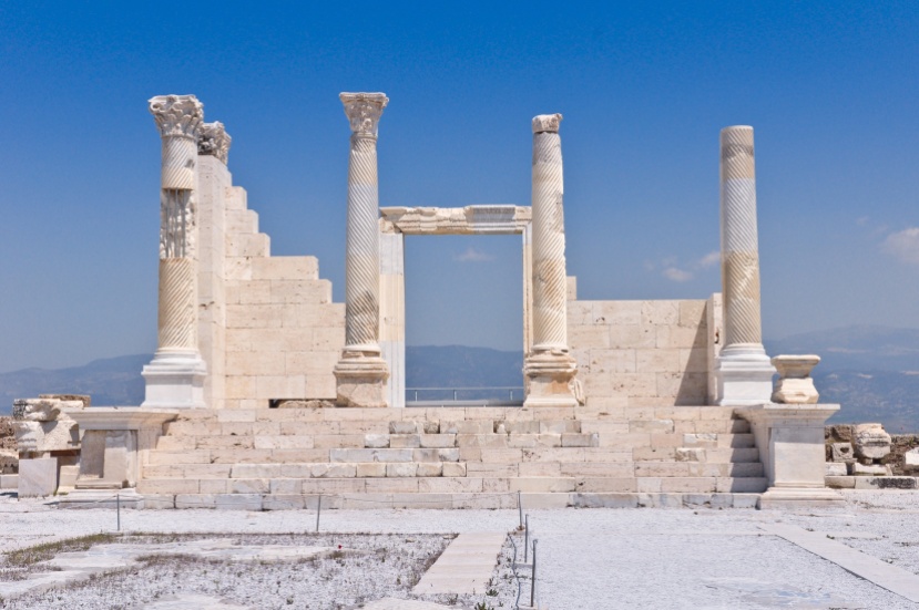 1st Century temple of Zeus excavated in Laodicea